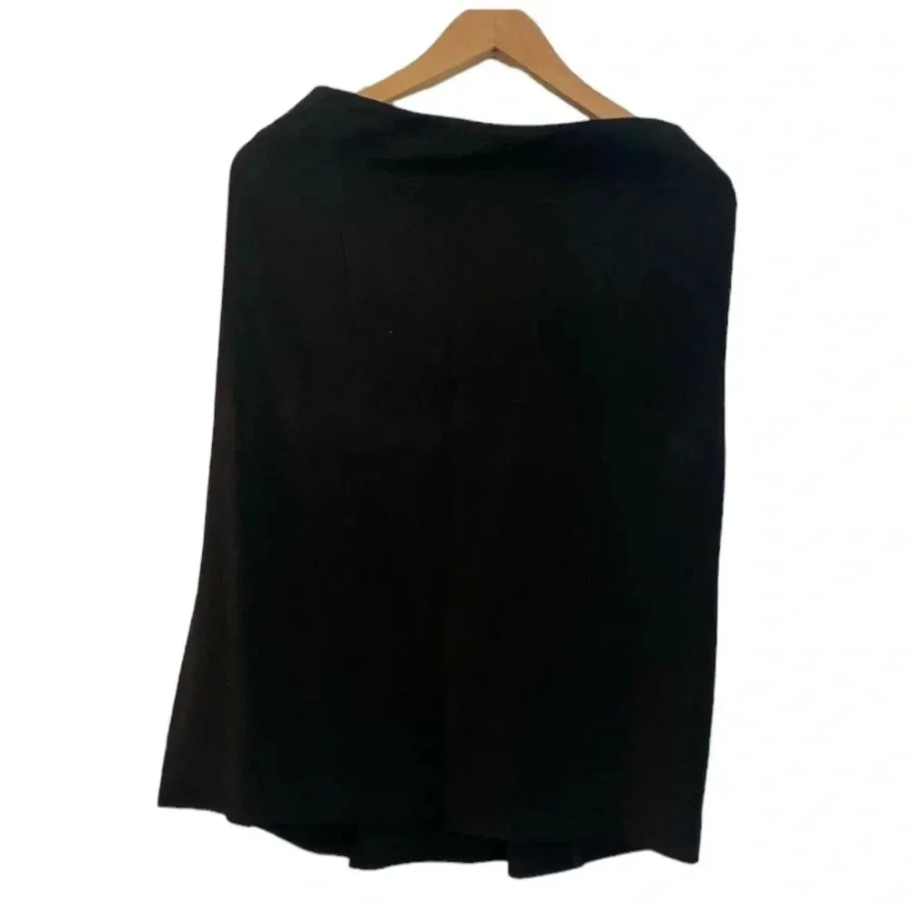 Bebe Women's Black Pencil Skirt Ruffle Detail in the Back Size 10